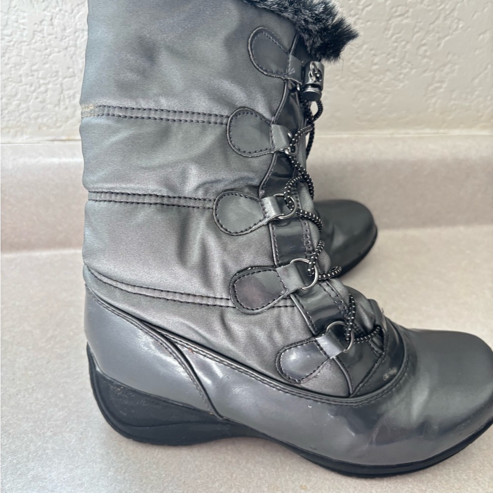 Khombu Gray Winter Rain Boots Durable Traction